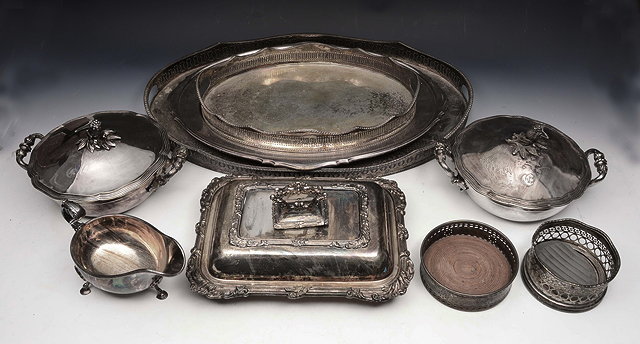 Appraisal: A QUANTITY OF SILVER PLATE TO INCLUDE a pair of