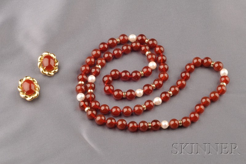 Appraisal: kt Gold and Carnelian Suite Gump's comprising necklace of carnelian