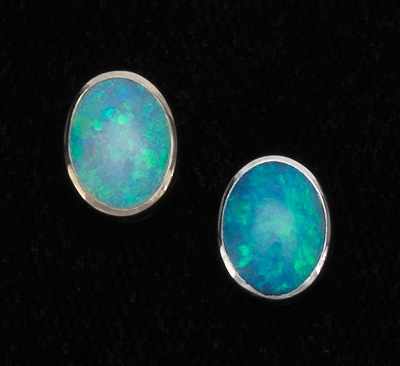 Appraisal: A Pair of Opal and Gold Earrings kwg gm mmx