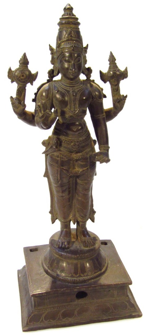 Appraisal: An early thC Indian cast metal figure of Pavati in