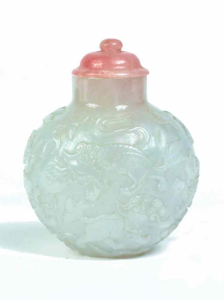 Appraisal: CHINESE SNUFF BOTTLE - Early Chinese Jade Snuff Bottle ovoid