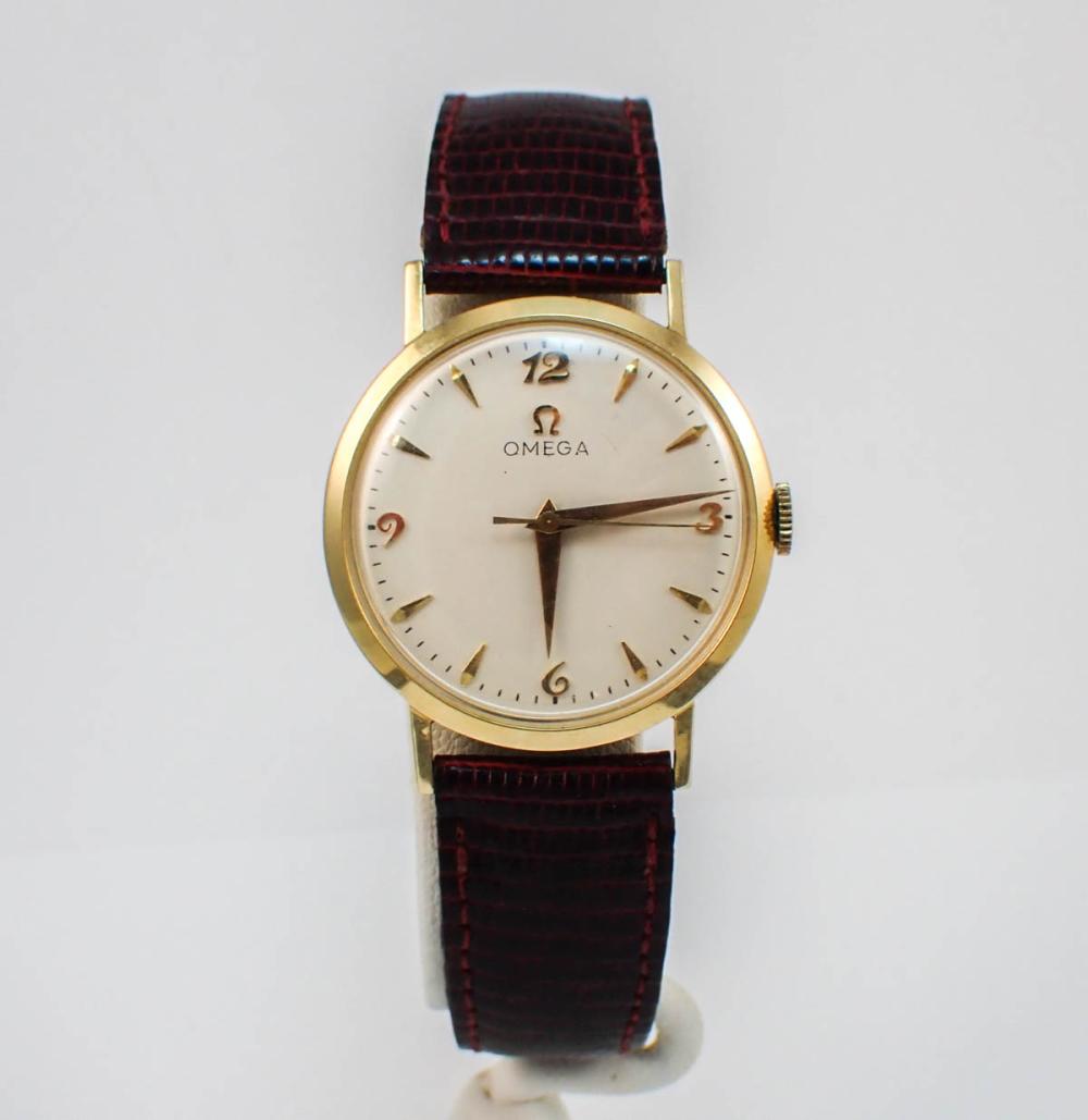 Appraisal: VINTAGE OMEGA MEN'S WRISTWATCH fourteen karat yellow gold case jewel