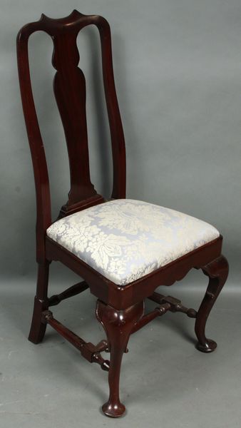 Appraisal: Beautiful antique Queen Anne mahogany side chair with original finish