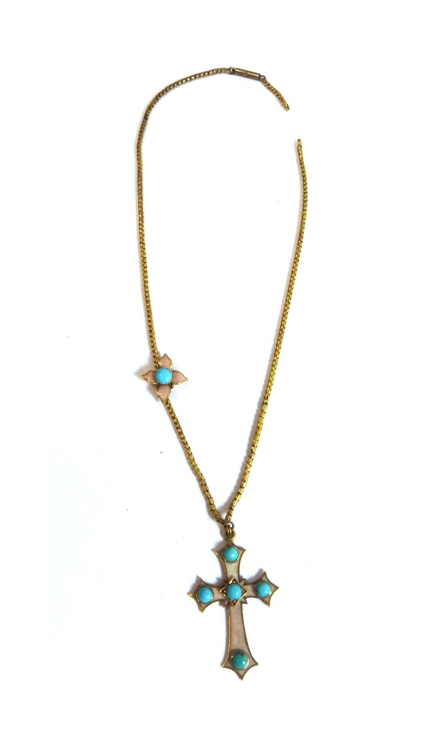 Appraisal: A Victorian gold turquoise set and pink pastel shaded enamel