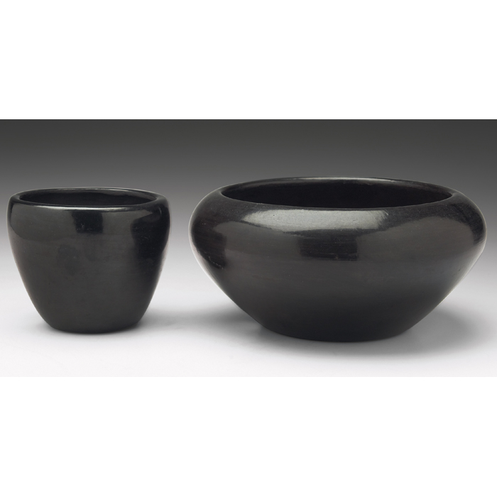 Appraisal: Native American bowl polished black surface executed by Donna Tafoya