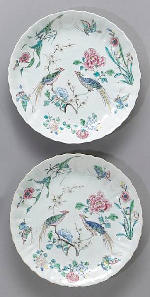 Appraisal: A pair of famille rose enameled export porcelain plates th