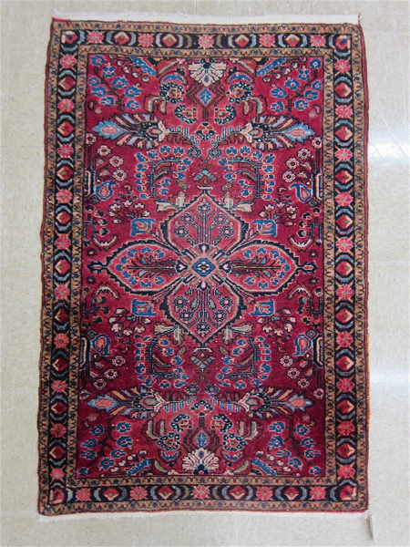 Appraisal: SEMI-ANTIQUE PERSIAN SAROUK AREA RUG Arak Province northeastern Iran floral