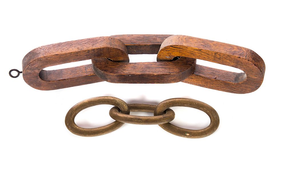 Appraisal: IOOF Odd Fellows Wooden Chains Measures tall x wide Good