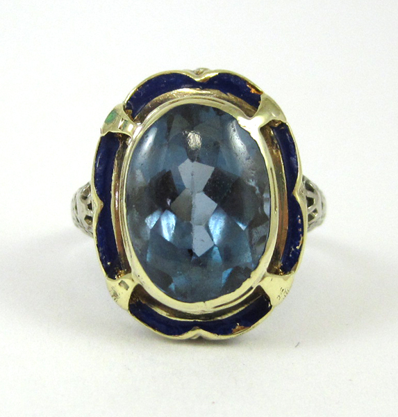 Appraisal: BLUE TOPAZ AND TEN KARAT GOLD RING The white and