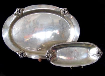 Appraisal: Sterling silver matching roast platter and bread trayinternational silver th