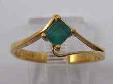 Appraisal: A yellow metal tests ct gold ring set with a