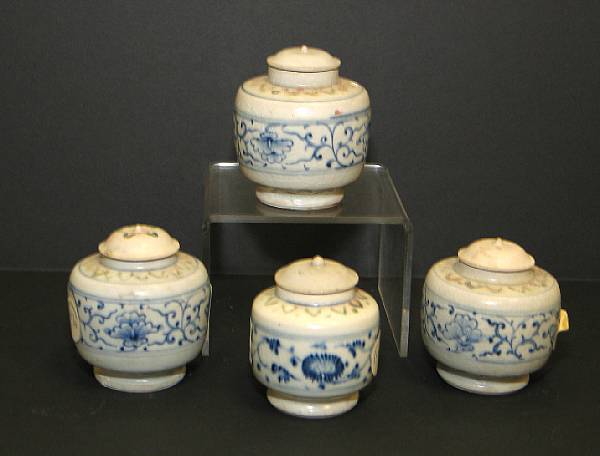 Appraisal: Eight underglaze blue and enameled covered jarlets Late th Early