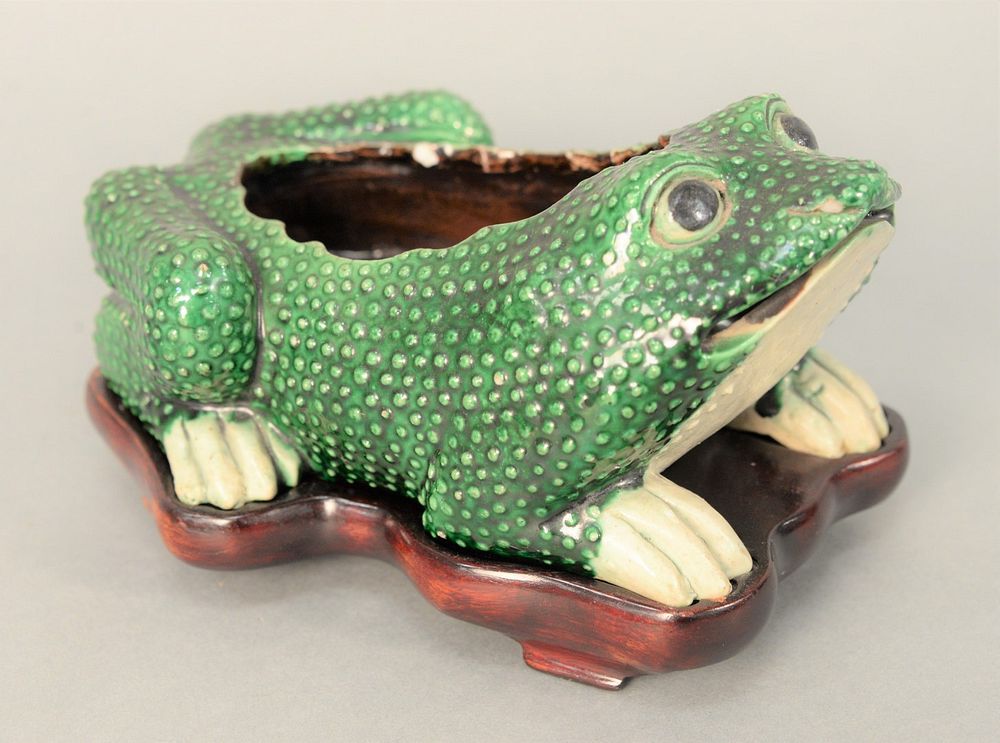 Appraisal: Chinese Glazed Porcelain Toad or Frog Jardiniere green and white