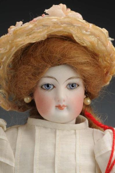 Appraisal: French Poupee Peau Fashion Lady Description France Ca Bisque socket