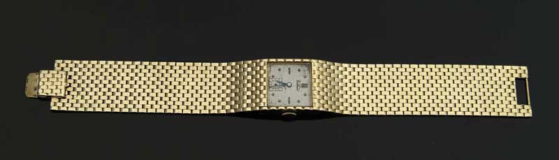 Appraisal: K YELLOW GOLD KELBERT WRISTWATCH Mesh type band having a