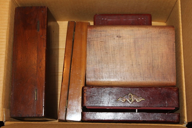 Appraisal: A SMALL COLLECTION OF VARIOUS BOXES including a leather bound