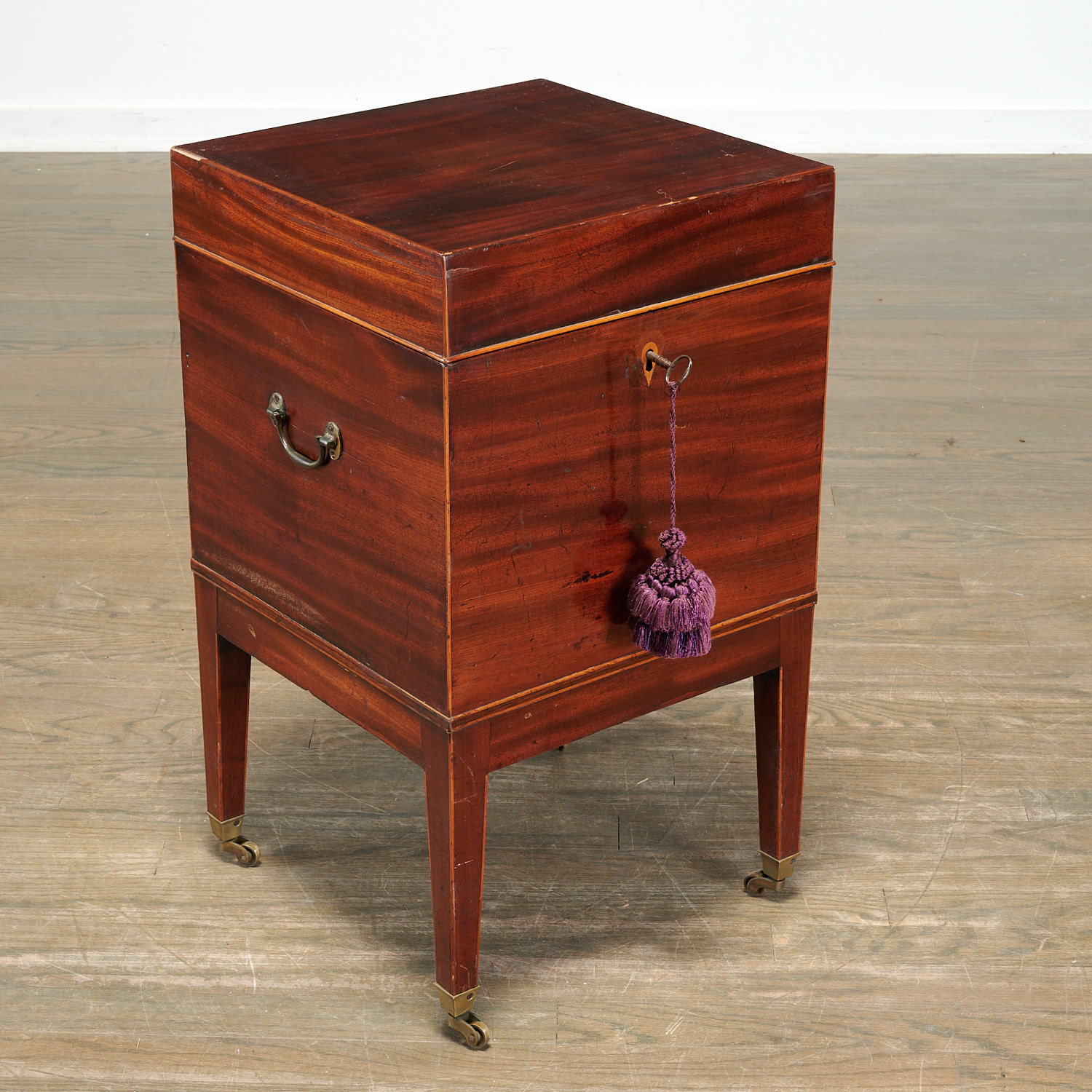 Appraisal: FEDERAL MAHOGANY INLAID CELLARET th c probably American mahogany veneer