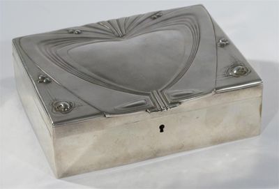 Appraisal: A Continental Secessionist pewter box and cover in the manner