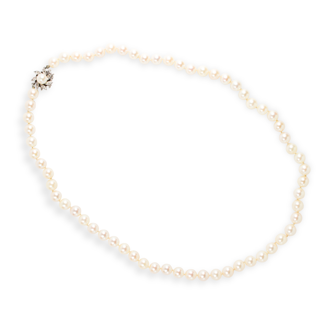 Appraisal: A CULTURED PEARL DIAMOND FOURTEEN KARAT WHITE GOLD NECKLACE A