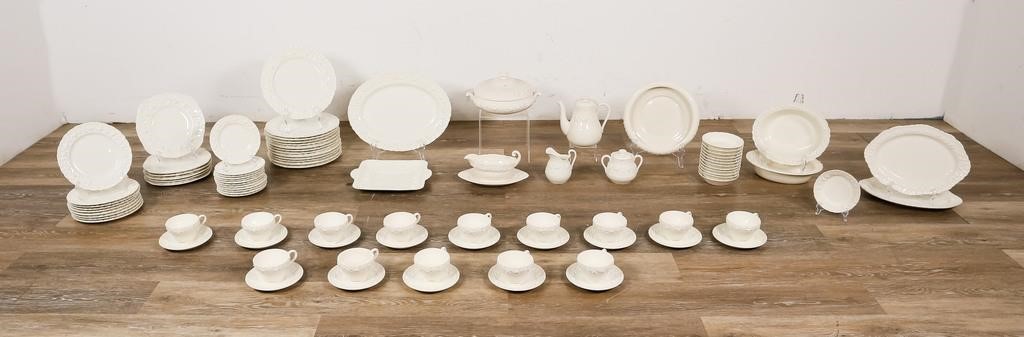 Appraisal: pieces Wedgwood Queensware porcelain dinnerware dinner plates salad plates square