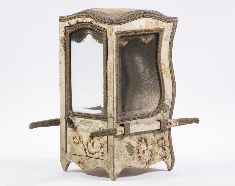 Appraisal: FRENCH MINIATURE SEDAN CHAIR FORM DISPLAY CASE Late th c