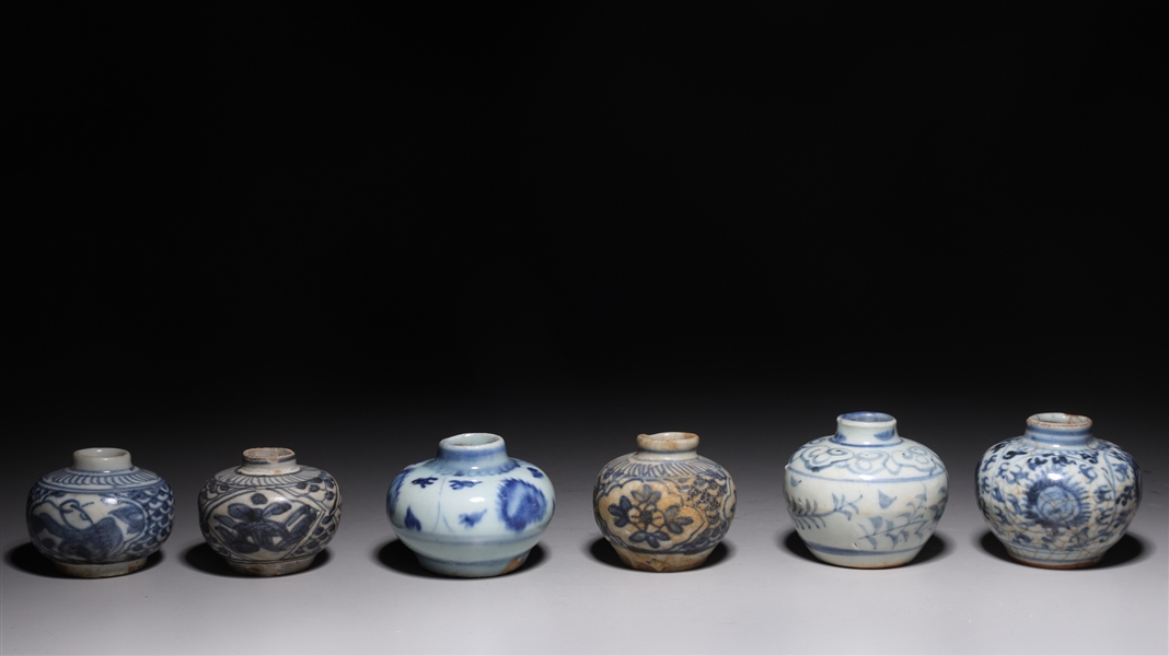 Appraisal: Group of six small antique Chinese blue and white Ming