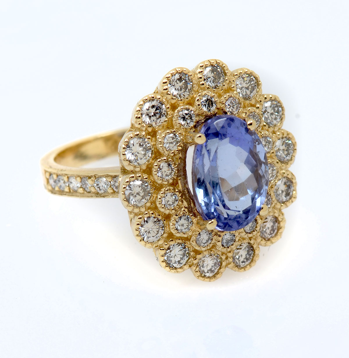 Appraisal: K CT TANZANITE DIAMOND RING CT oval cut tanzanite is