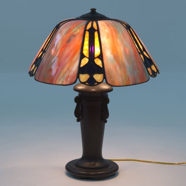 Appraisal: HANDEL ARTS AND CRAFTS LEADED GLASS LAMP Based shade diameter