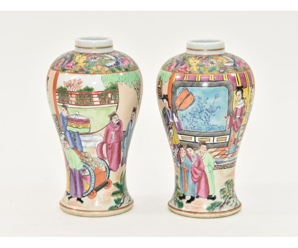 Appraisal: Pair of Chinese Rose Mandarin Vases Pair of Chinese Porcelain