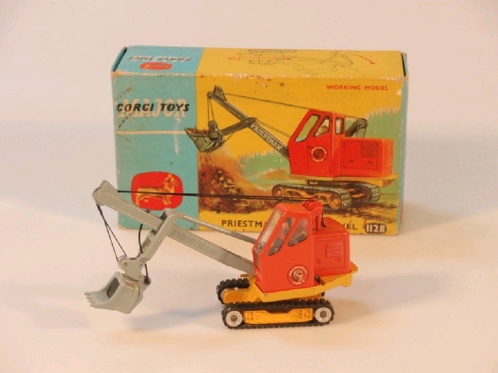 Appraisal: A Corgi Toys major Preistman cub shovel boxed