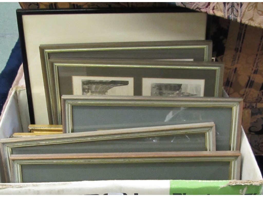 Appraisal: Box of assorted Victorian style Glasgow related prints