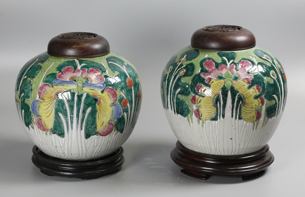 Appraisal: pair of Chinese porcelain jars possibly th c cabbage moitf