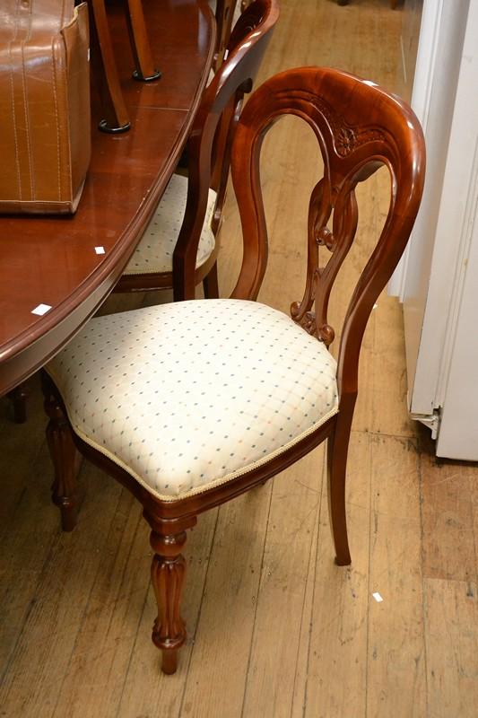 Appraisal: A SET OF SIX VICTORIAN STYLE CHAIRS IN CREAM UPHOLSTERY