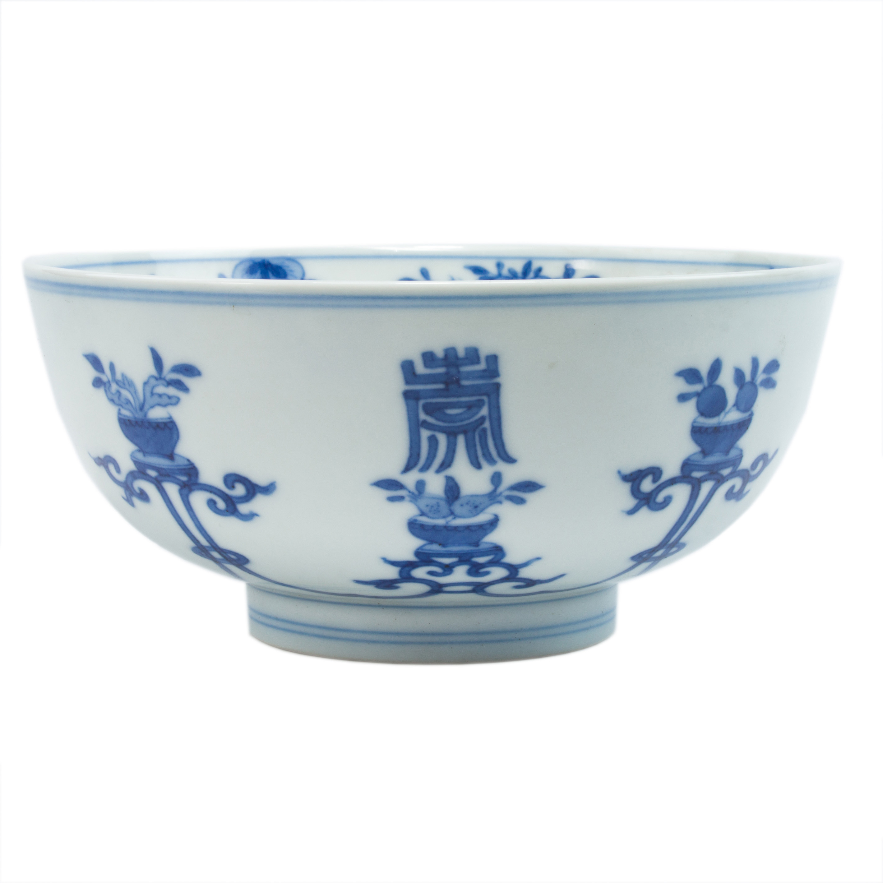 Appraisal: CHINESE BLUE AND WHITE BOWL Chinese blue and white bowl