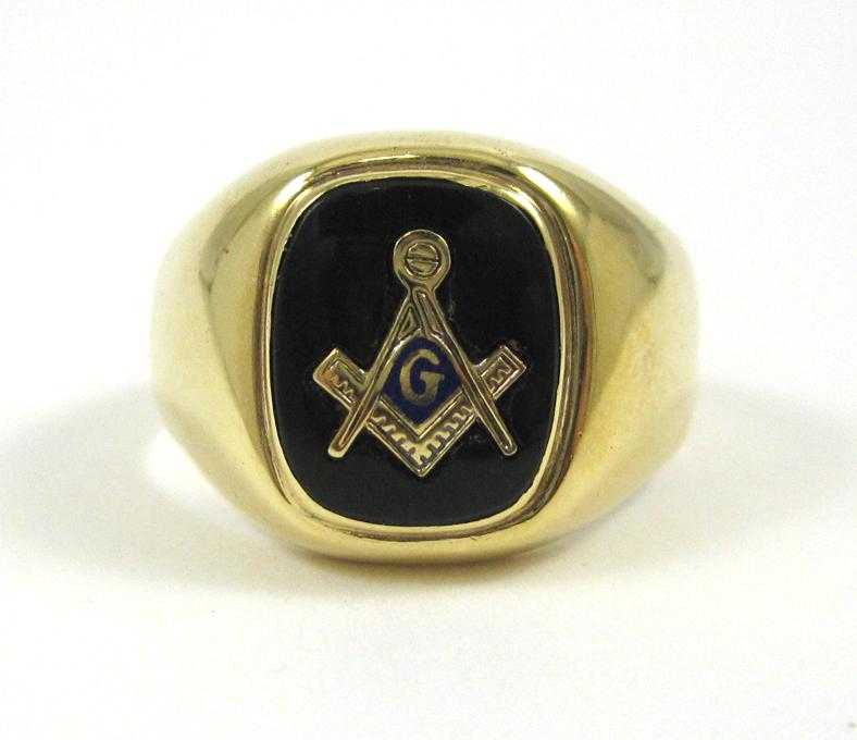 Appraisal: MASONIC BLACK ONYX AND TEN KARAT GOLD RING with a