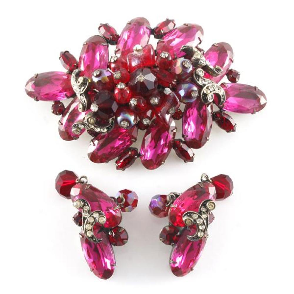 Appraisal: SIGNED HATTIE CARNEGIE PINK AND RED DIMENSIONAL FUCHSIA SPARKLE CLUSTER