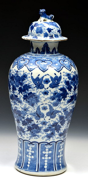 Appraisal: A CHINESE BLUE AND WHITE BALUSTER VASE and associated cover