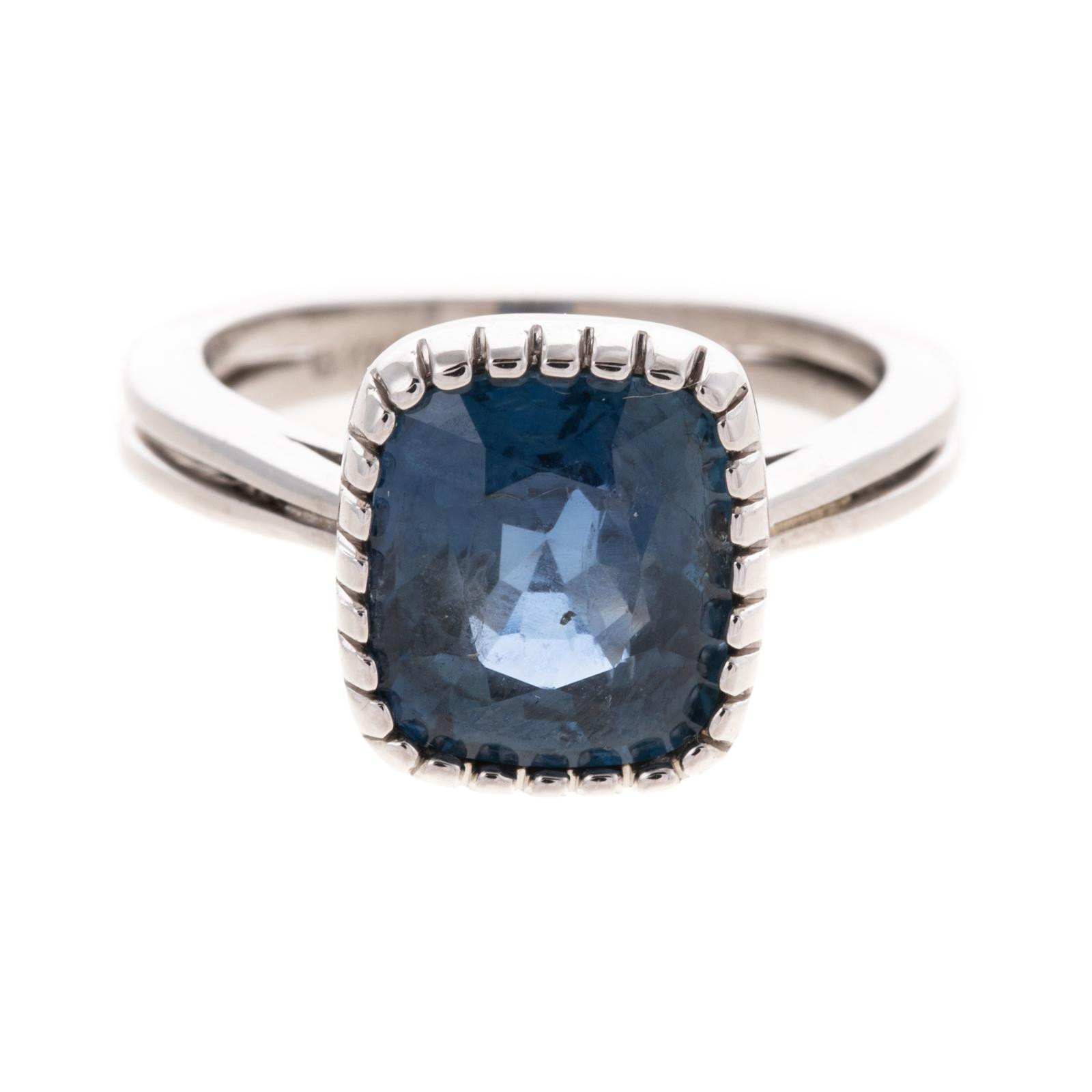 Appraisal: A CT UNHEATED BURMESE SAPPHIRE RING IN PLATINUM Platinum ring