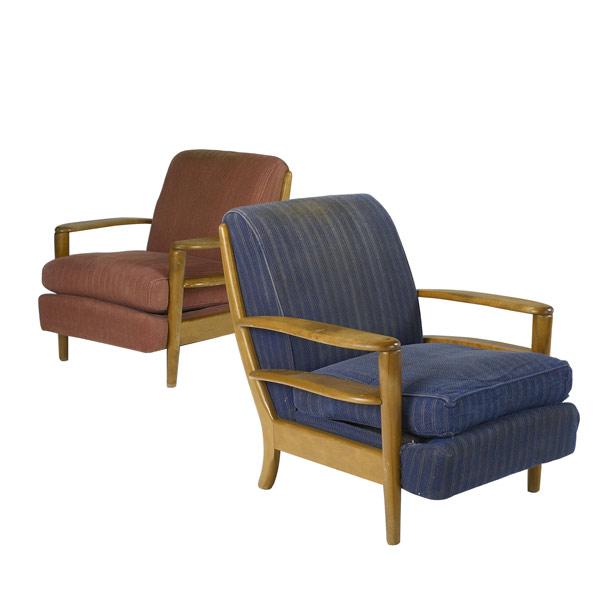 Appraisal: HEYWOOD WAKEFIELD Pair of fabric-upholstered club chairs with maple frames