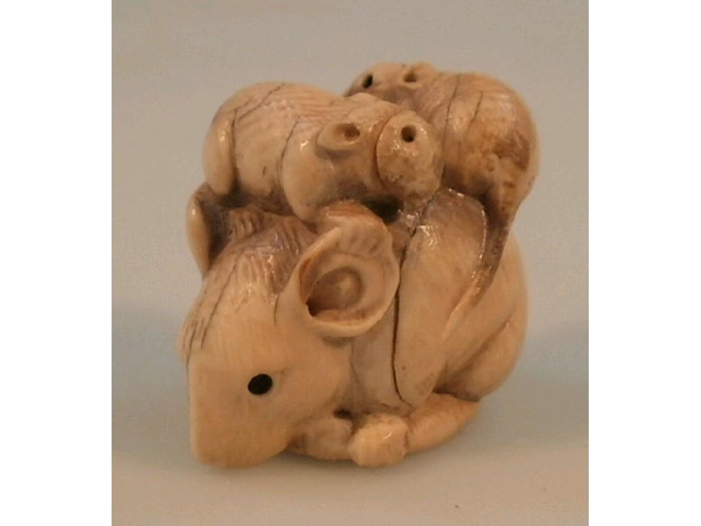 Appraisal: An oriental carved ivory netsuke of mice