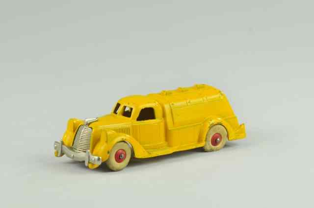 Appraisal: HUBLEY DIAMOND T GAS TRUCK Cast iron done yellow overall