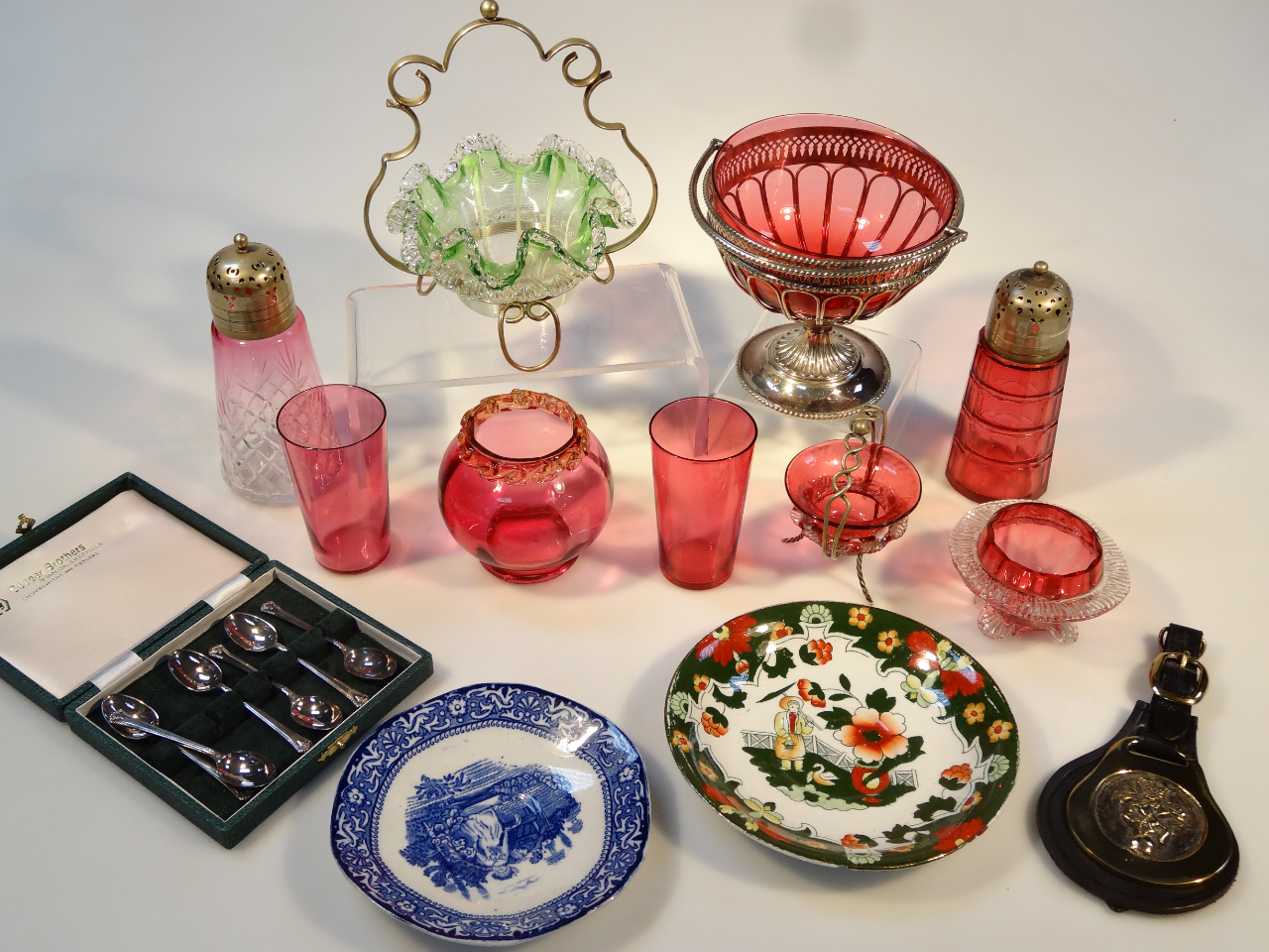 Appraisal: Various cranberry and other glass ware etc to include a