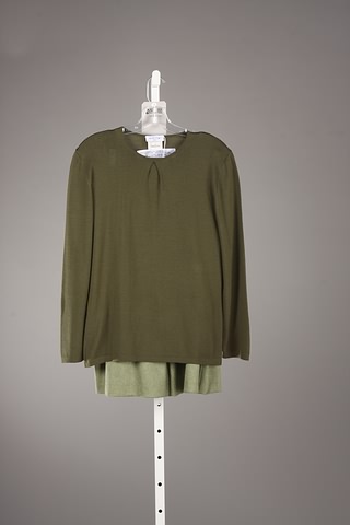 Appraisal: Ripetta green cashmere skirt with kick pleat hem Olive wool