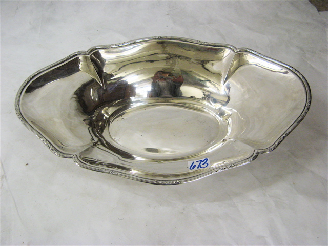 Appraisal: LARGE OVAL SILVER BOWL Central or South American Silver floral