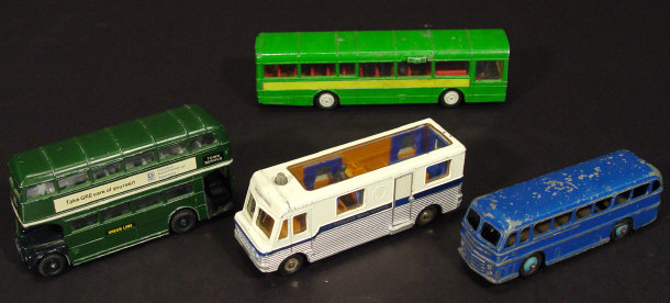 Appraisal: Three Dinky Supertoys die-cast Guy flatbed lorries