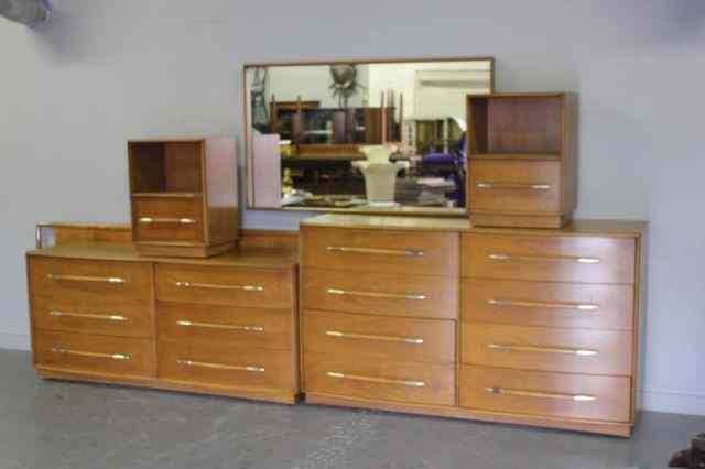 Appraisal: Widdicomb Bedroom Set by Robsjohn Gibbings Midcentury chests a pair