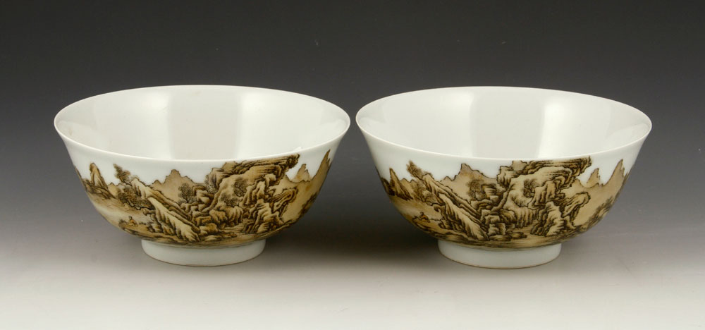 Appraisal: - Pr Chinese Famille Rose Bowls Pair of Chinese famille