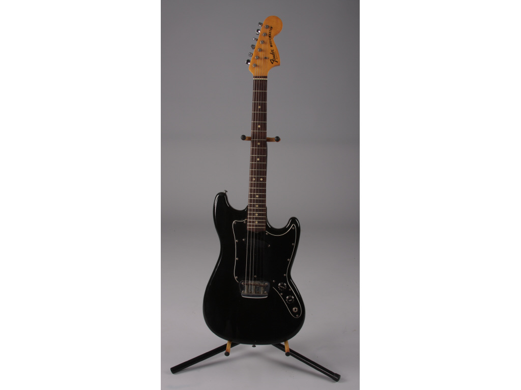 Appraisal: Vintage Fender Musicmaster Electric Guitar ca serial S black body