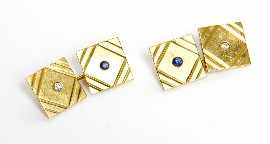 Appraisal: A pair of Tiffany Co ct gold cufflinks set with