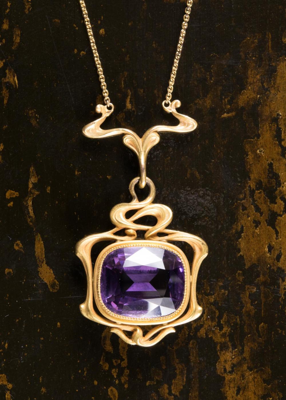 Appraisal: ART NOUVEAU AMETHYST AND EIGHTEEN KARAT GOLD NECKLACE measuring -